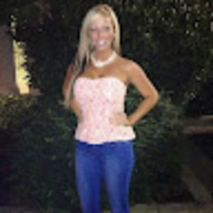 Meet your Posher, Steph